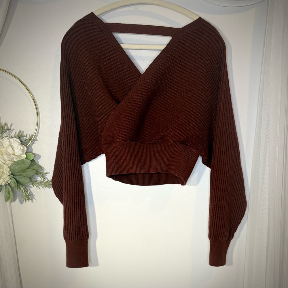 Elegant Brown V-Neck Sweater